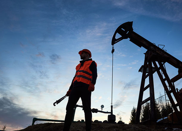 Hot jobs du mois de Janvier : découvrez les opportunités ouvertes dans les domaines du pétrole et du gaz et de l’alimentation électrique !